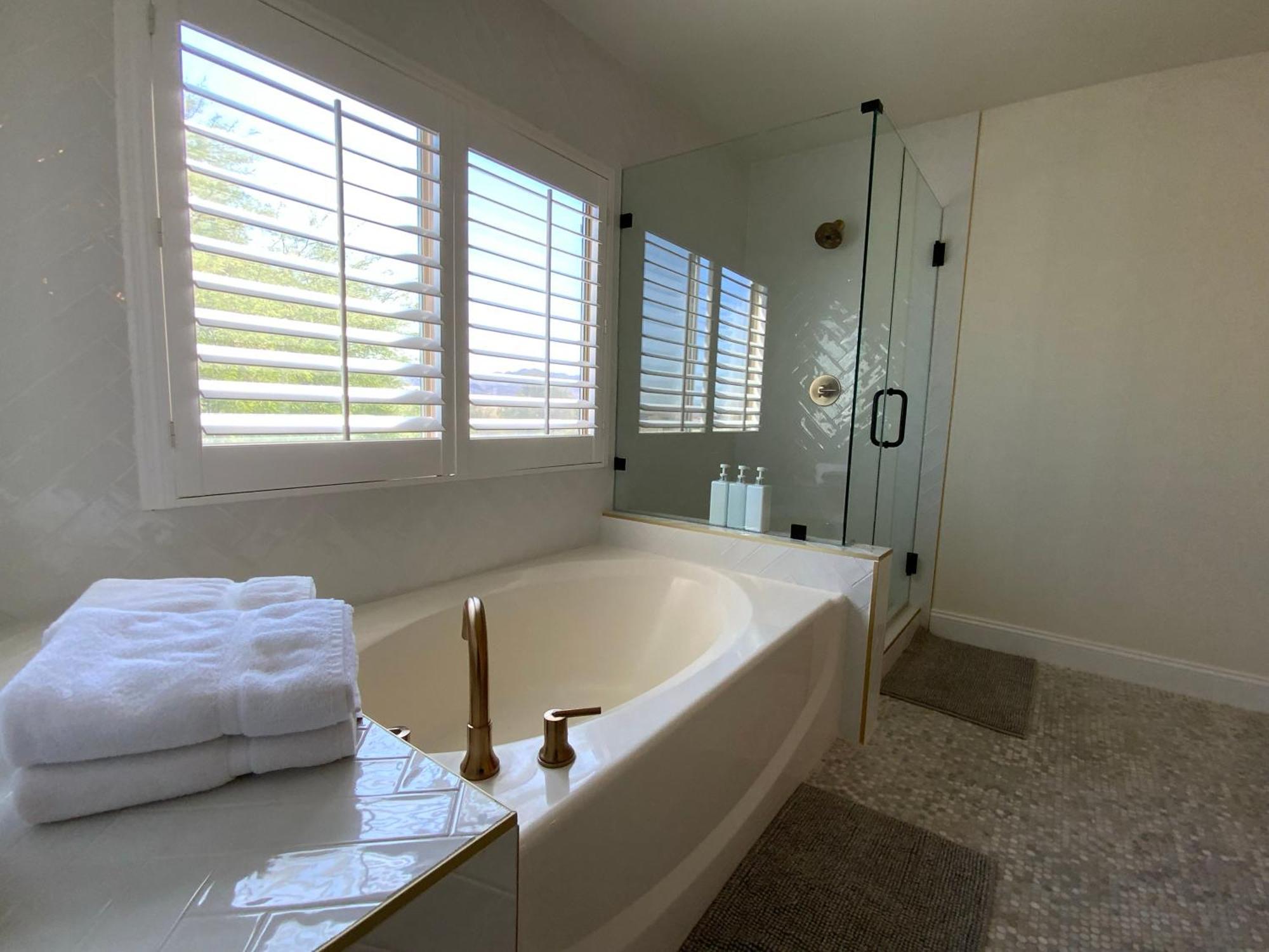 Buddha Gem, Central 6 Bed Room Luxury Home With Pool Hot Tub Game Room And Much More Las Vegas Buitenkant foto